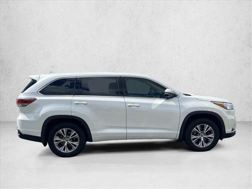 2016 Toyota Highlander LE Plus