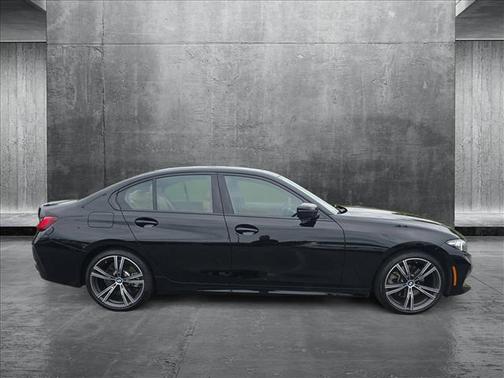 2023 BMW 330 330i