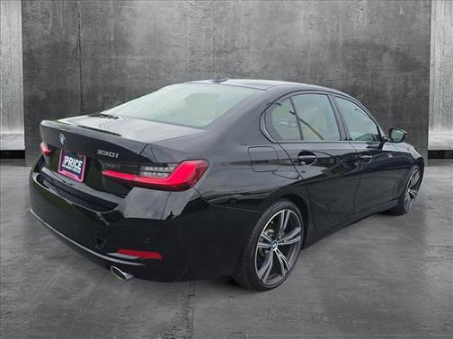 2023 BMW 330 330i