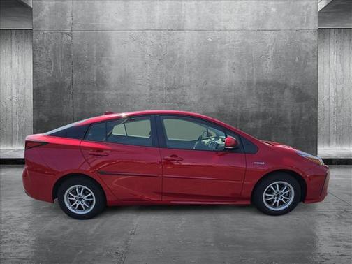 2021 Toyota Prius LE