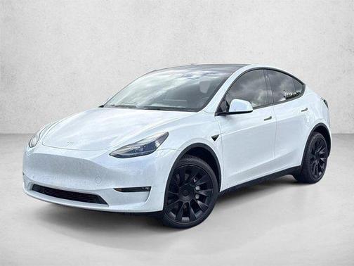 Pearl White Multi-Coat 2023 Tesla Model Y Long Range Dual Motor All-Wheel Drive
