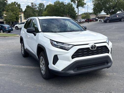 Ice Cap 2024 Toyota RAV4 LE