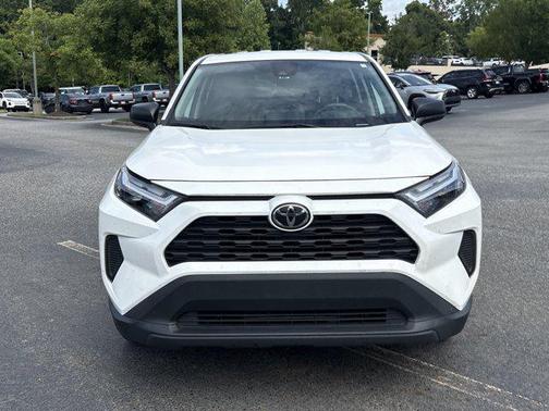 Ice Cap 2024 Toyota RAV4 LE