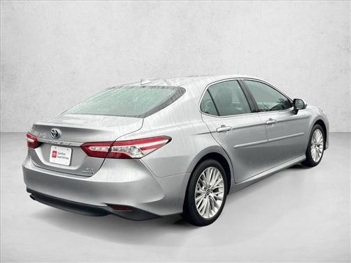 2020 Toyota Camry Hybrid XLE
