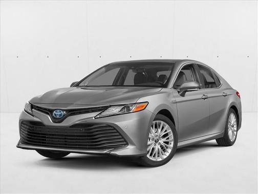 2020 Toyota Camry Hybrid XLE