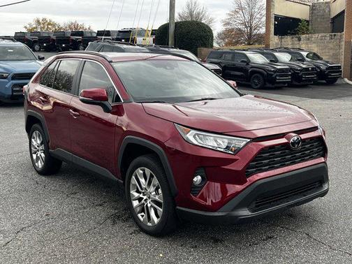 2020 Toyota RAV4 XLE Premium