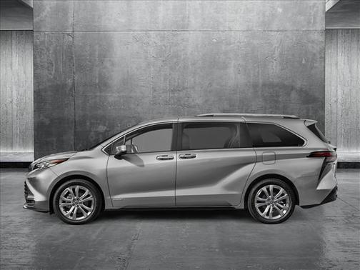 2025 Toyota Sienna Platinum 7 Passenger
