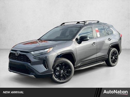 2025 Toyota RAV4 Hybrid SE