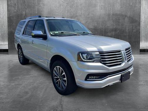 2017 Lincoln Navigator Select