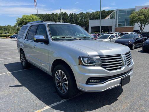 2017 Lincoln Navigator Select