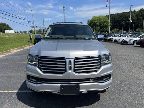 2017 Lincoln Navigator Select