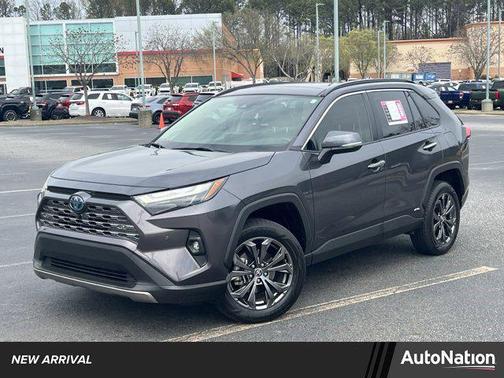 2024 Toyota RAV4 Hybrid SE