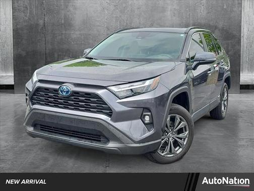 2022 Toyota RAV4 Hybrid XLE Premium
