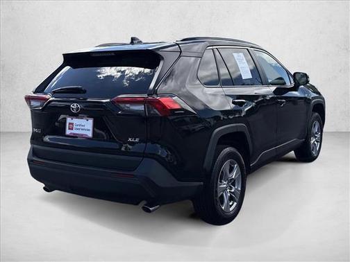 Ice Cap 2025 Toyota RAV4 XLE