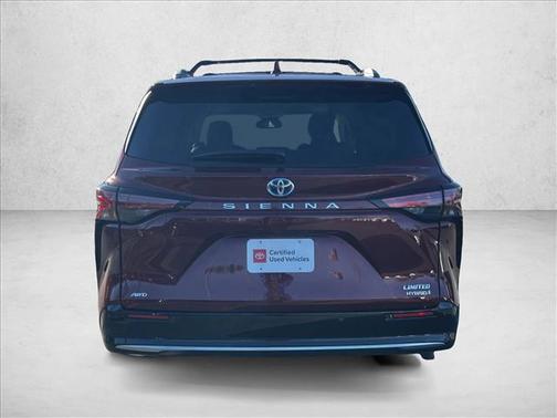 2022 Toyota Sienna Limited