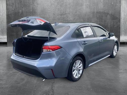 2025 Toyota Corolla Hybrid LE
