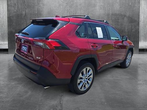 2025 Toyota RAV4 XLE Premium