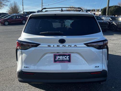 2025 Toyota Sienna XLE