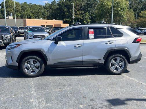 2025 Toyota RAV4 Hybrid LE