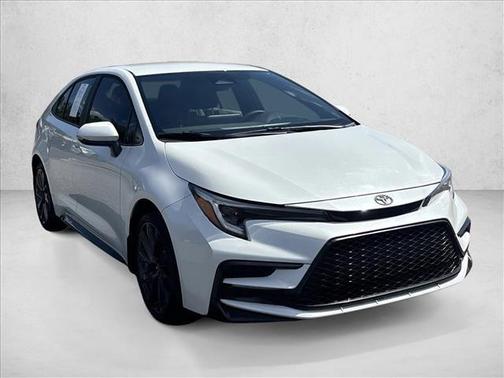 Wind Chill Pearl 2025 Toyota Corolla SE