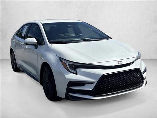 Wind Chill Pearl 2025 Toyota Corolla SE