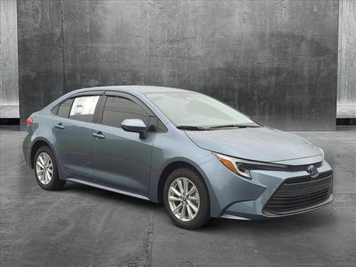 2025 Toyota Corolla Hybrid LE