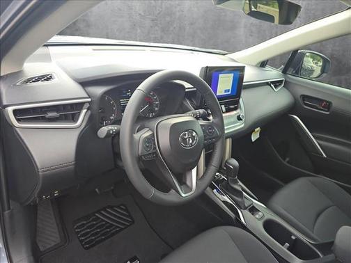 2025 Toyota Corolla Cross LE