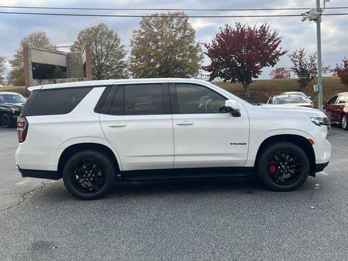 2023 Chevrolet Tahoe 4WD RST
