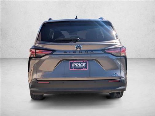 2021 Toyota Sienna XLE 7 Passenger