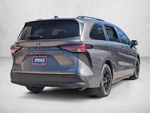 2021 Toyota Sienna XLE 7 Passenger