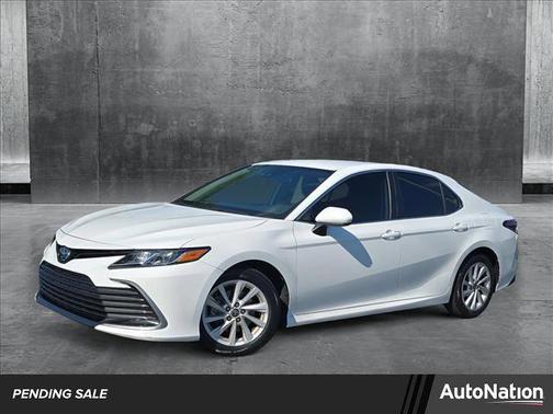 2022 Toyota Camry LE