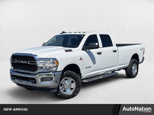 2020 RAM 2500 Tradesman Crew Cab 4X4 8' Box