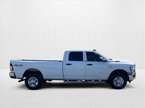 2020 RAM 2500 Tradesman Crew Cab 4X4 8' Box
