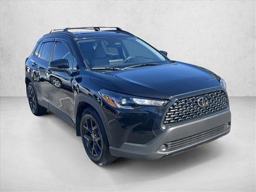 2025 Toyota Corolla Cross LE