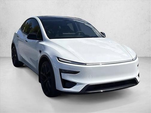 Pearl White Multi-Coat 2026 Tesla Model Y Performance All-Wheel Drive