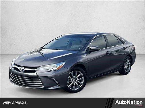 2016 Toyota Camry Hybrid XLE