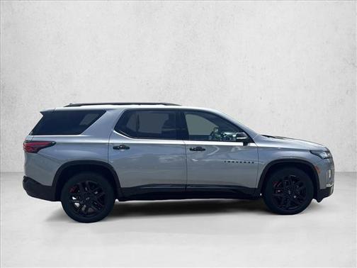 Sterling Gray Metallic 2023 Chevrolet Traverse Premier