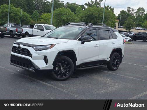 Wind Chill Pearl/Midnight Black Metallic 2025 Toyota RAV4 Hybrid SE