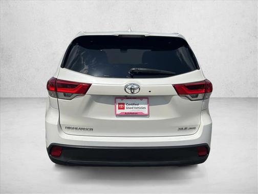 Blizzard Pearl 2017 Toyota Highlander XLE