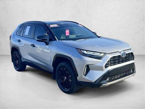 2022 Toyota RAV4 Hybrid SE