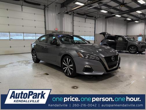 2020 Nissan Altima SR FWD