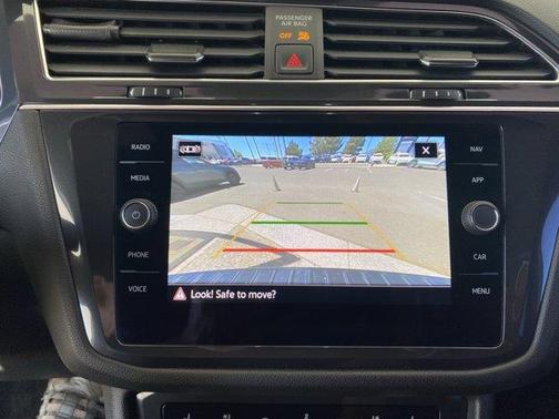 Opal White Pearl Effect 2023 Volkswagen Tiguan 2.0T SEL R-Line