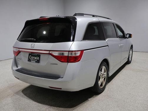 Alabaster Silver Metallic 2012 Honda Odyssey Touring