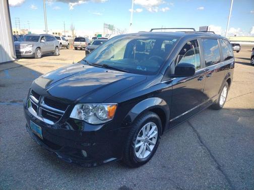 Black Onyx Crystal Pearlcoat 2019 Dodge Grand Caravan SXT