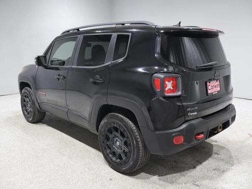 2016 Jeep Renegade Trailhawk