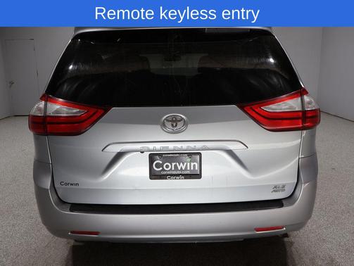 2015 Toyota Sienna XLE