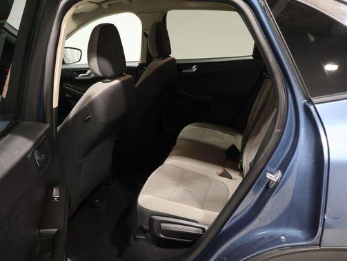 Blue Metallic 2020 Ford Escape SE