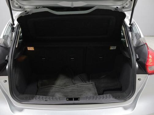 Ingot Silver 2018 Ford Focus SE