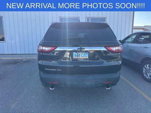 Mosaic Black 2018 Chevrolet Traverse LS