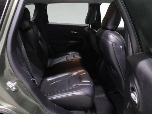 Olive Green Pearlcoat 2021 Jeep Cherokee Latitude Lux